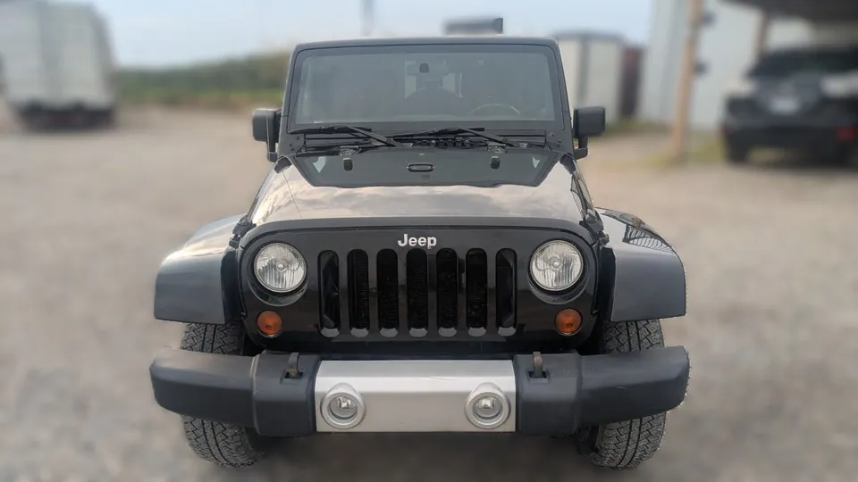 Jeep Wrangler 2011 photo 2