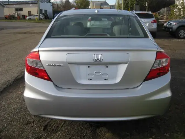 Honda Civic 2012 photo 4