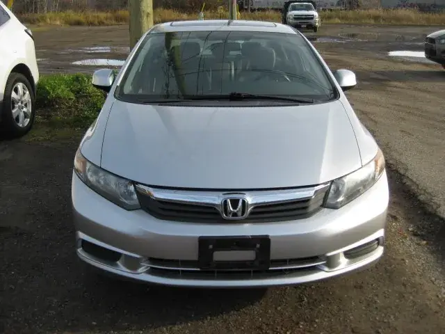 Honda Civic 2012 photo 2