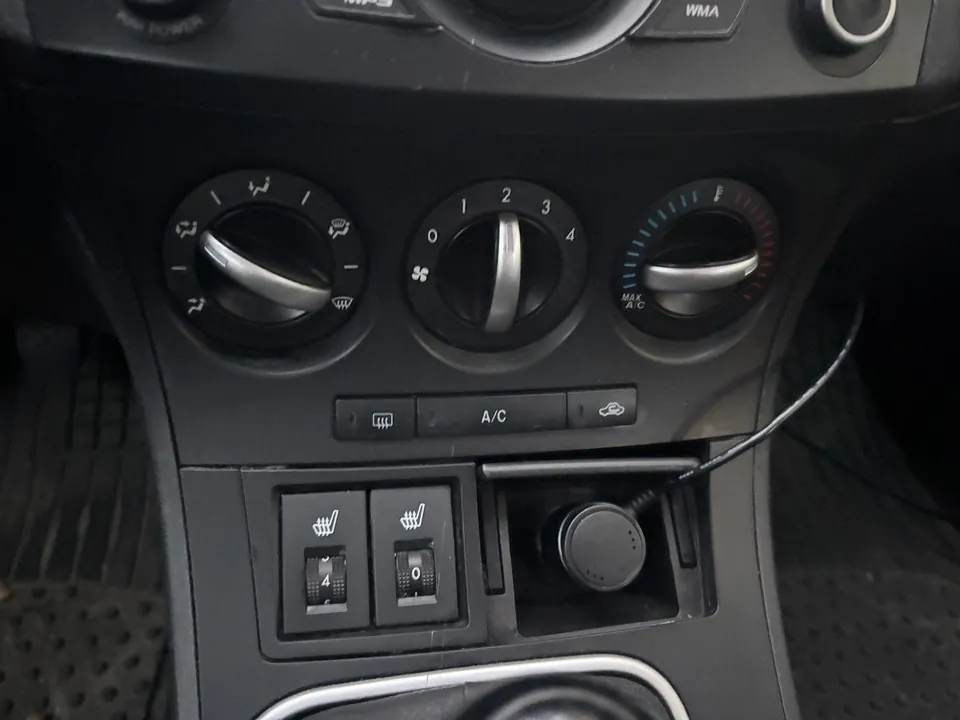 Mazda 3 2012 photo 5