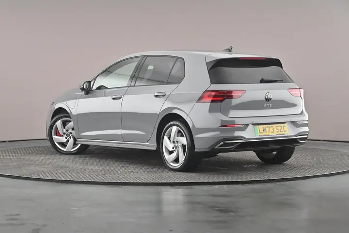 Volkswagen Golf 2023 photo 3