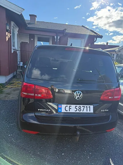 Volkswagen Touran 2011 photo 5