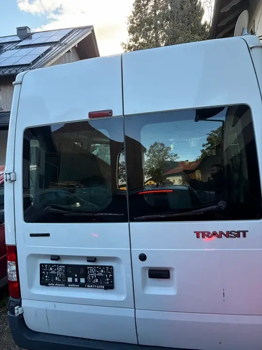Ford Transit 2009 photo 2
