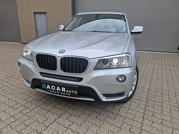 BMW X3 2012 photo 2
