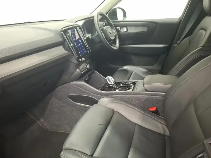 Volvo Xc40 2025 photo 5