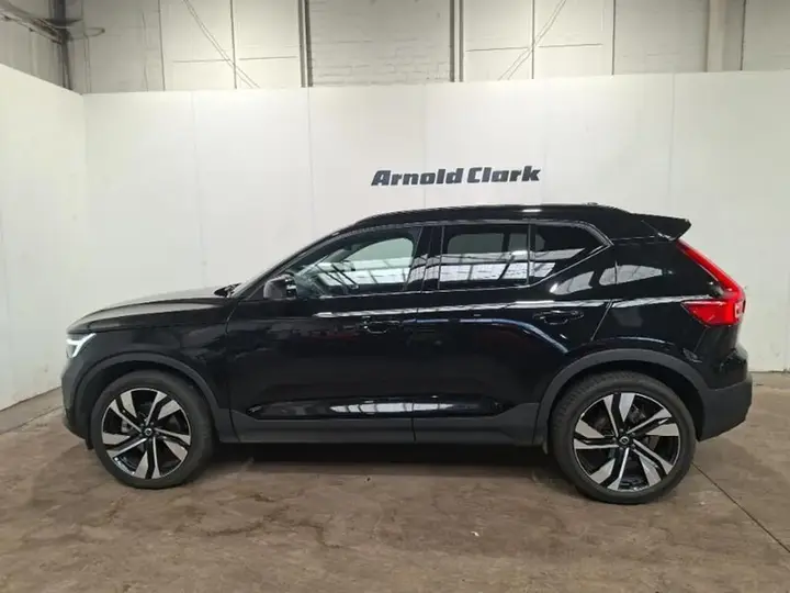 Volvo Xc40 2025 photo 4