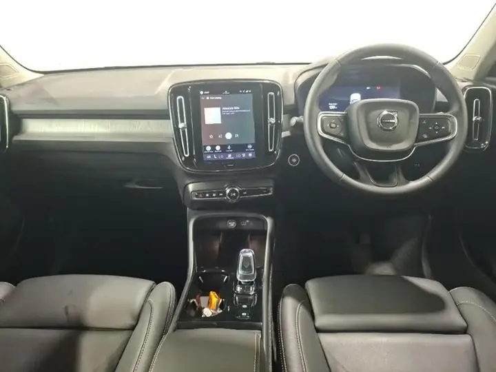 Volvo Xc40 2025 photo 3