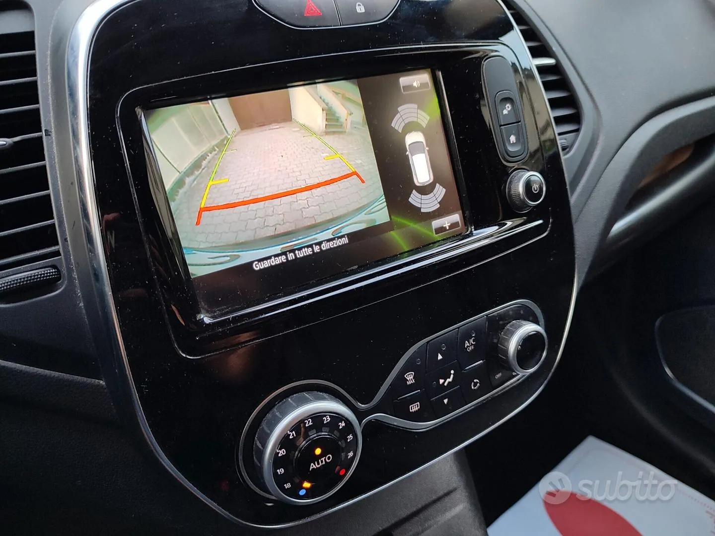 Renault Captur 2018 photo 2
