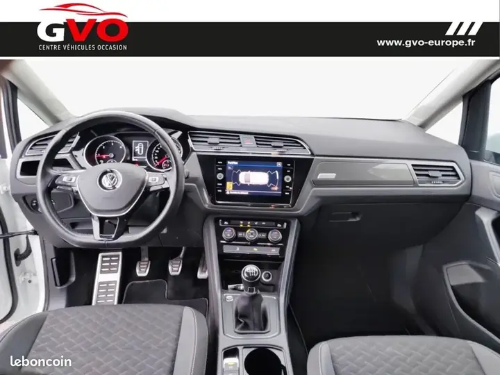 Volkswagen Touran 2019 photo 5