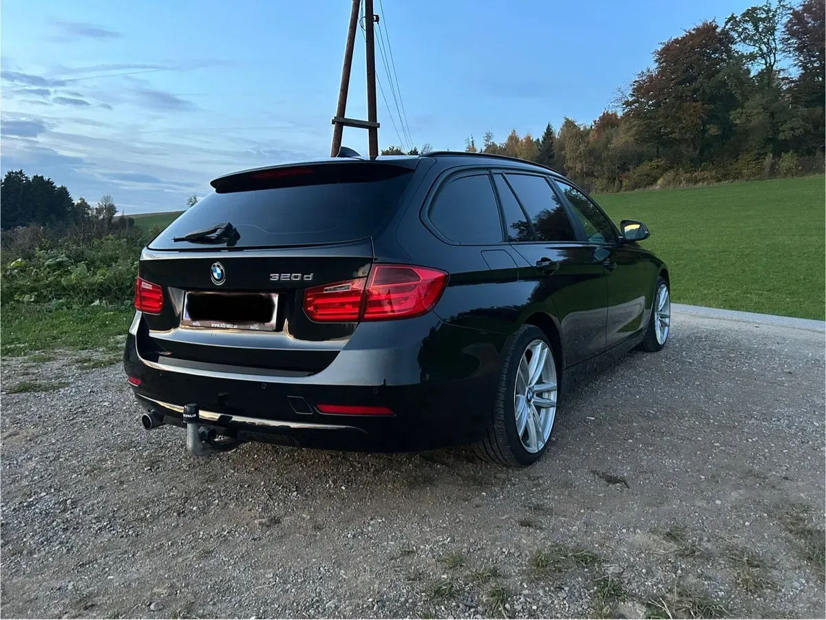 BMW 3 Series 2013 photo 2