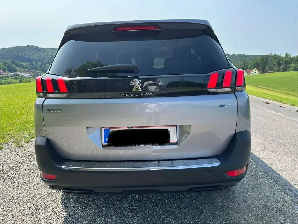 Peugeot 5008 2017 photo 3