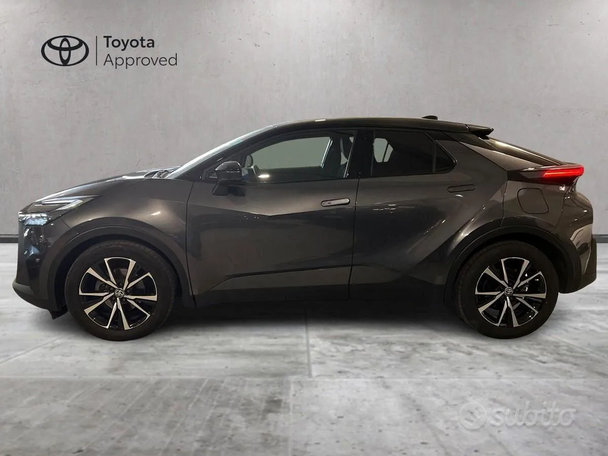 Toyota C-Hr 2024 photo 2