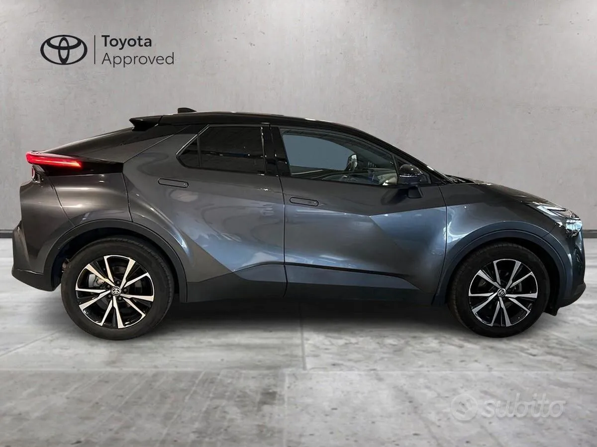 Toyota C-Hr 2024 photo 3