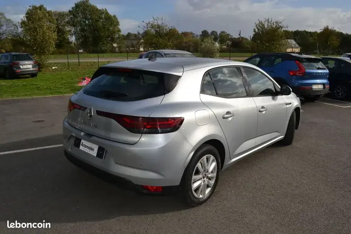 Renault Megane 2022 photo 4