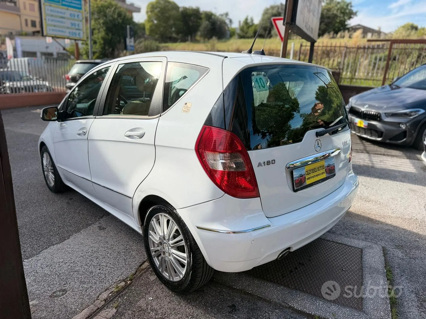 Mercedes-Benz A 180 2010 photo 3