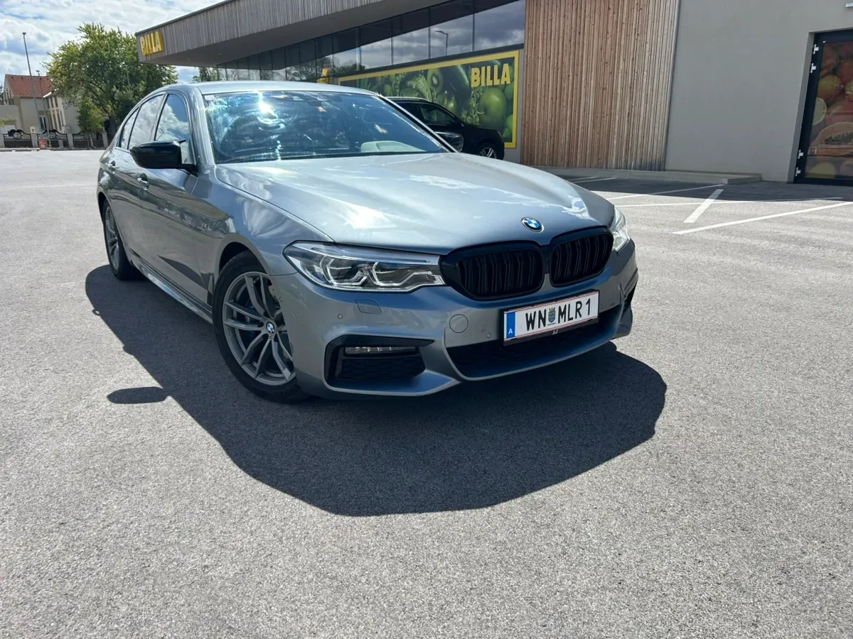 BMW 5 Series 2018 photo 2