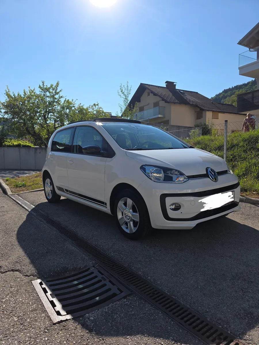 Volkswagen Up 2019 photo 3