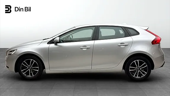 Volvo V40 2017 photo 2