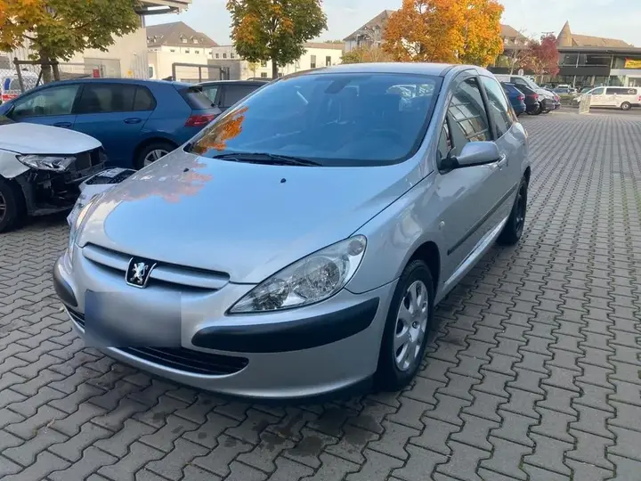 Peugeot 307