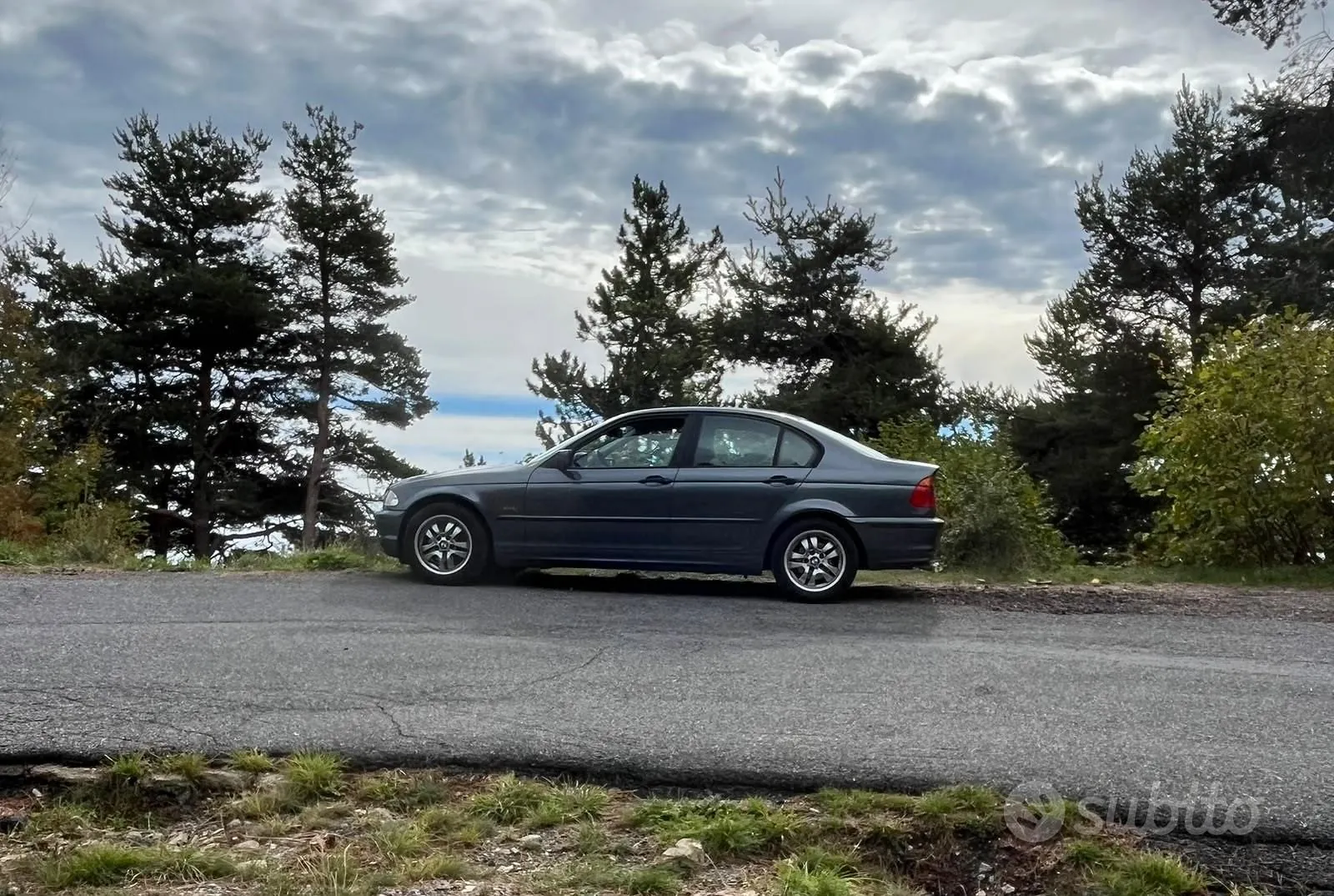 BMW 318I 2000 photo 2