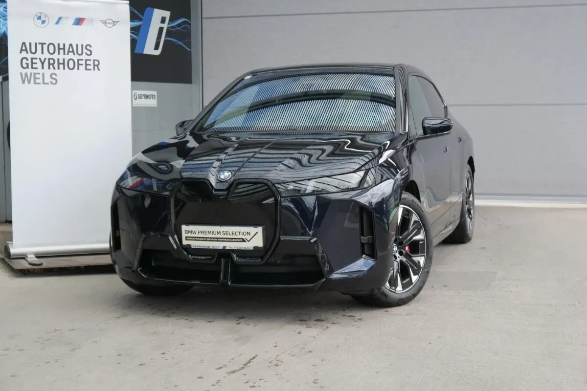 BMW Ix 2025 photo 2