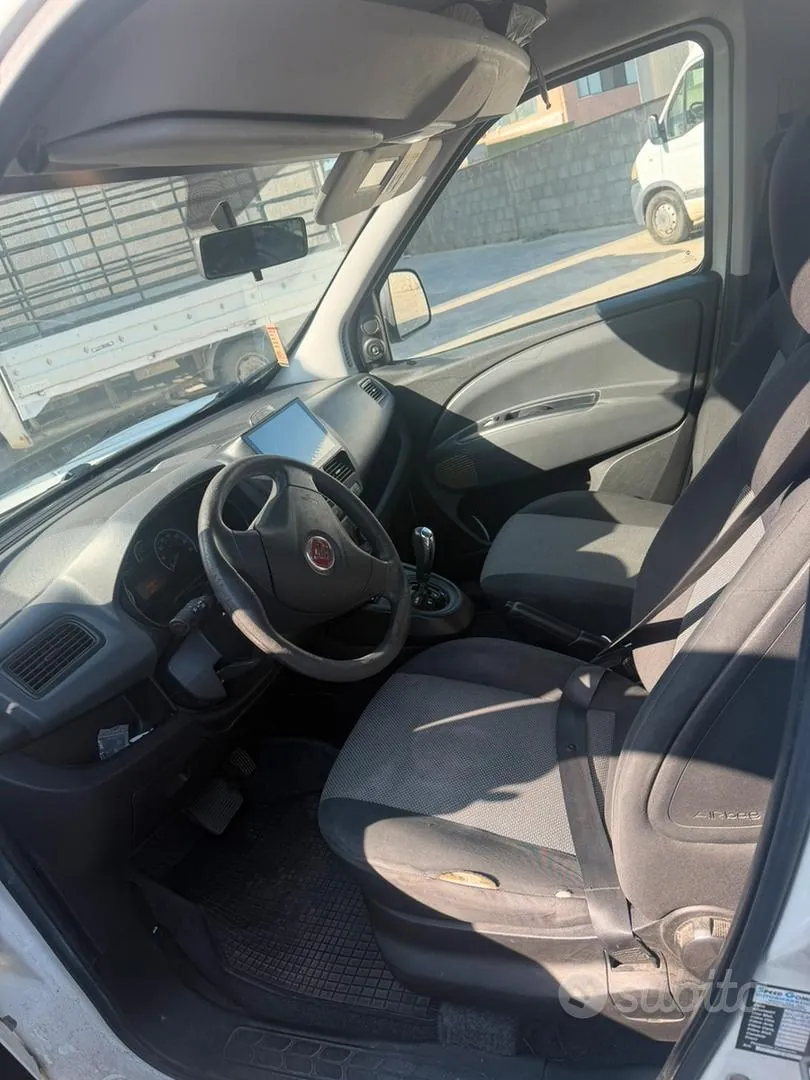 Fiat Doblò 2011 photo 2