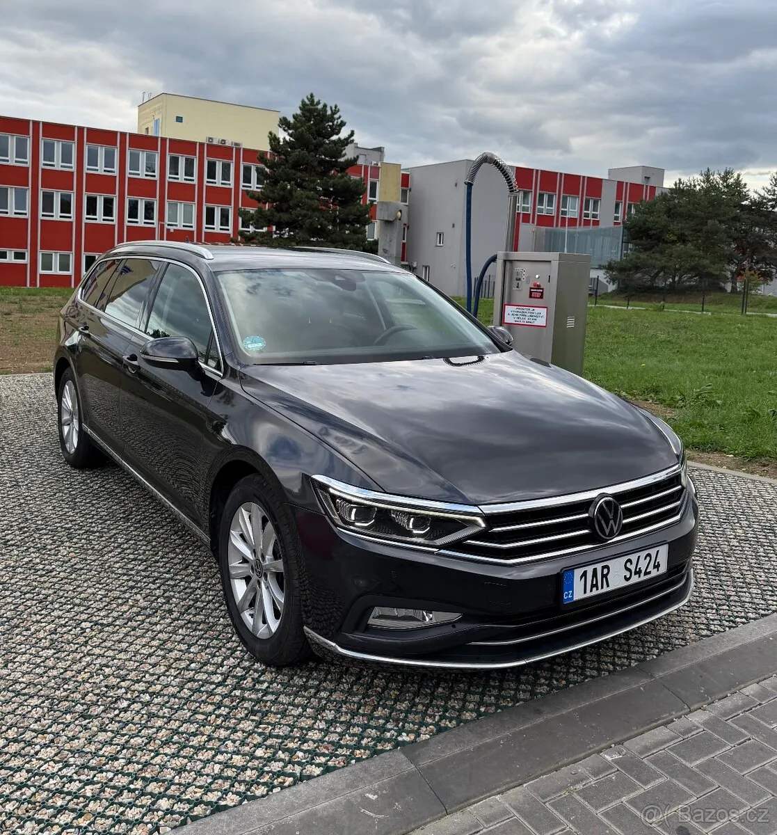 Volkswagen Passat 2023 photo 3