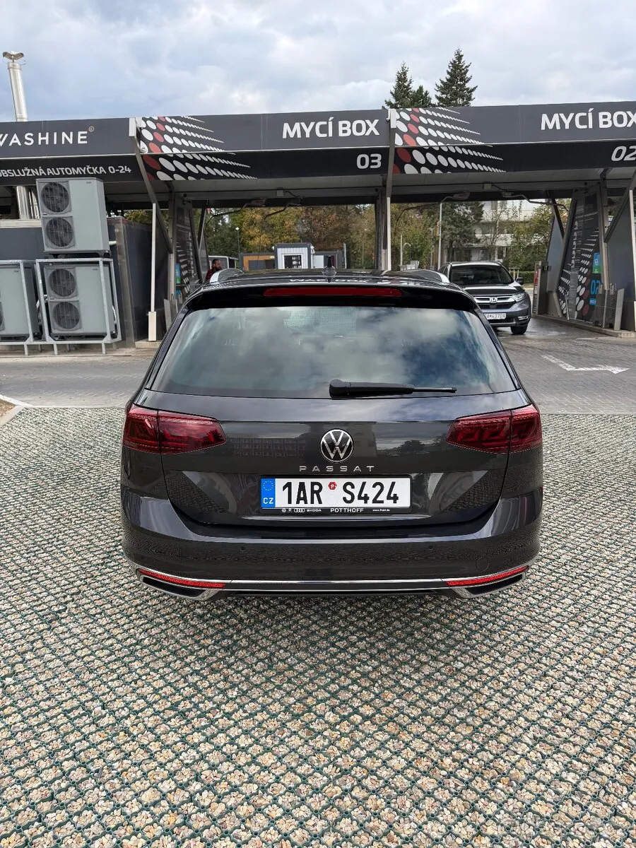 Volkswagen Passat 2023 photo 4