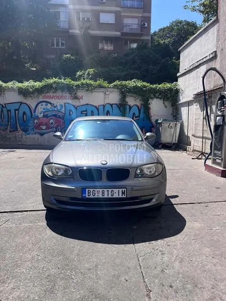 BMW 116 2009 photo 2