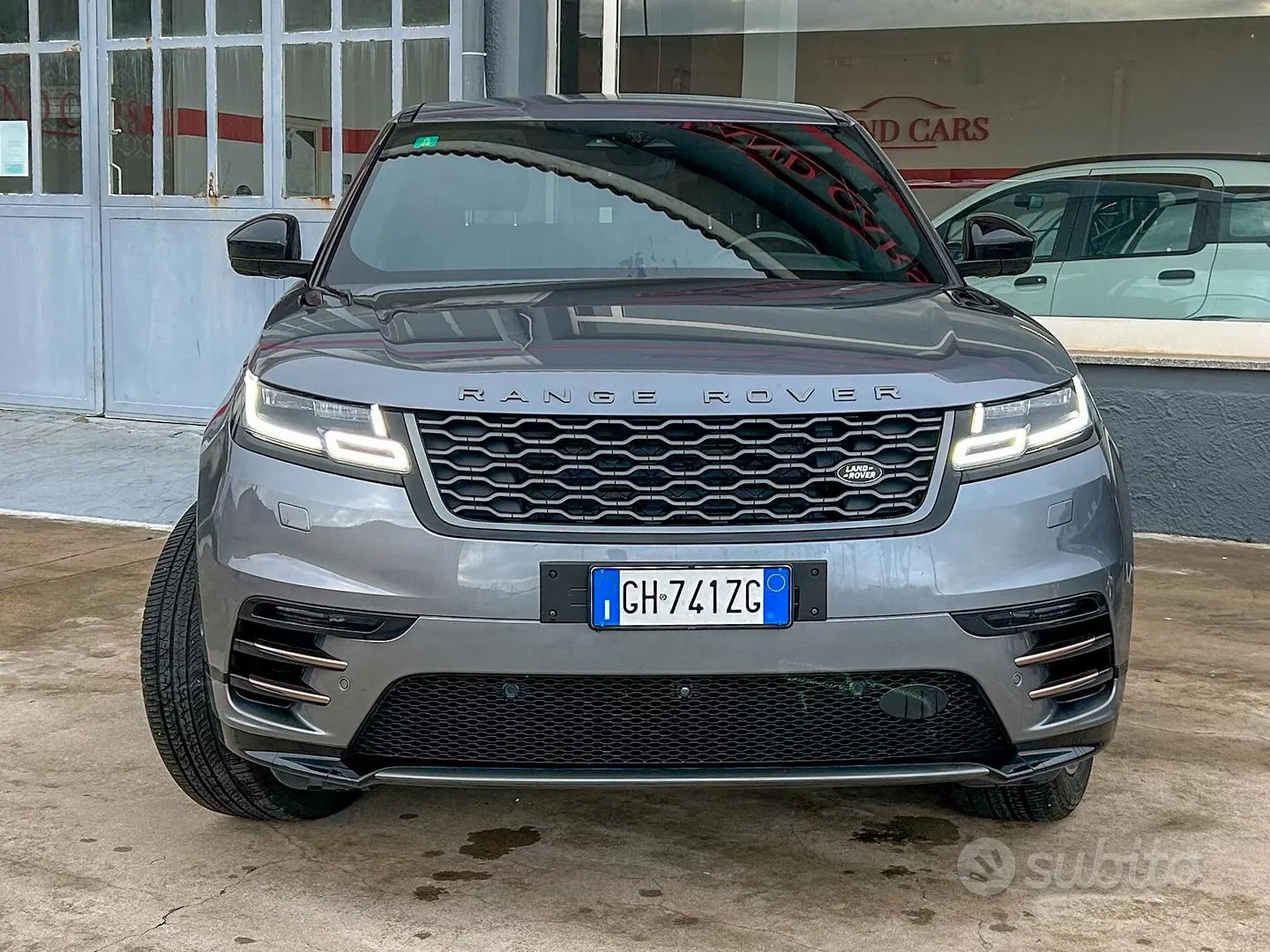 Land Rover Range Rover Velar 2022 photo 2