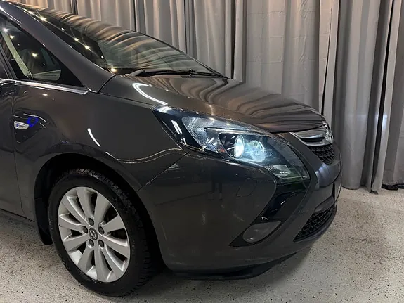 Opel Zafira Tourer 2013 photo 3