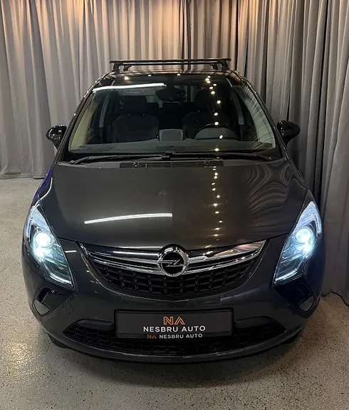 Opel Zafira Tourer 2013 photo 4