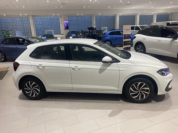 Volkswagen Polo 2027 photo 2