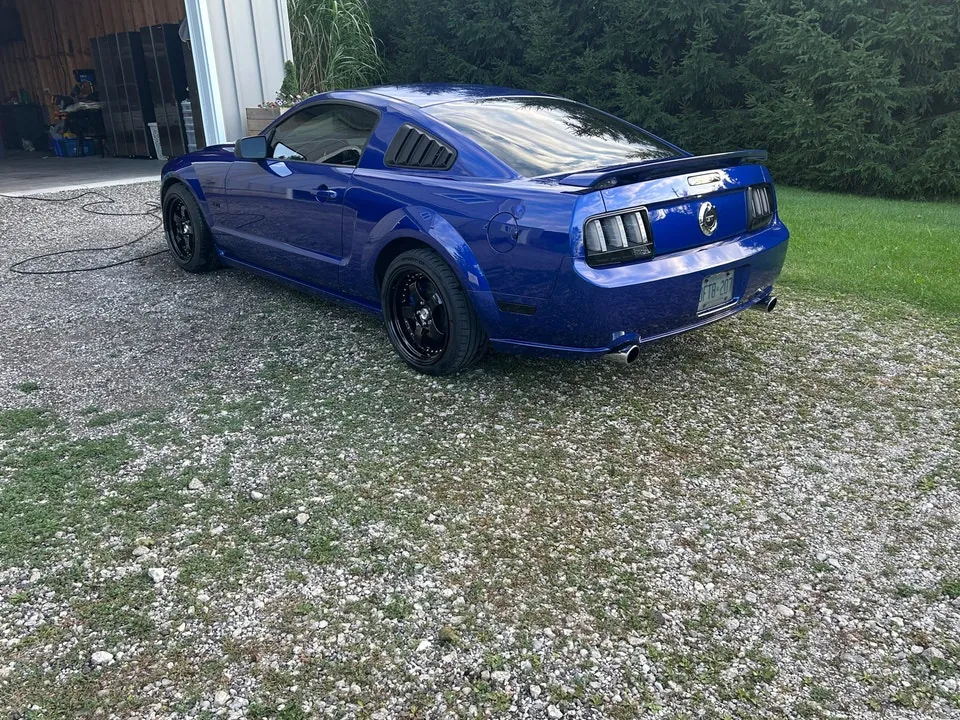 Ford Mustang Gt 2005 photo 4
