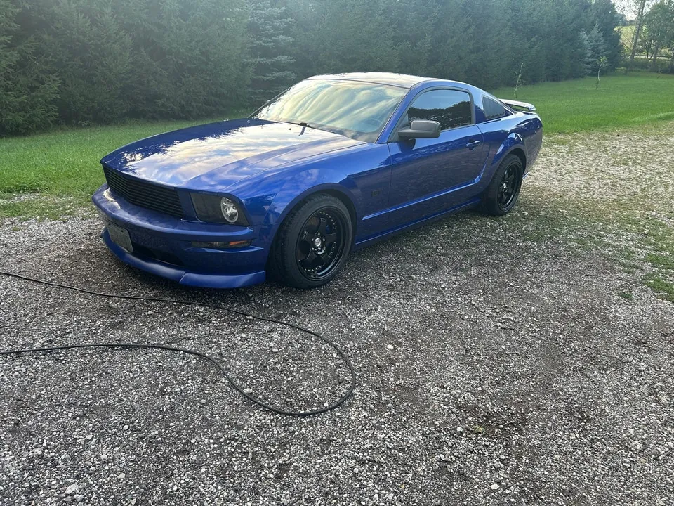 Ford Mustang Gt 2005 photo 3