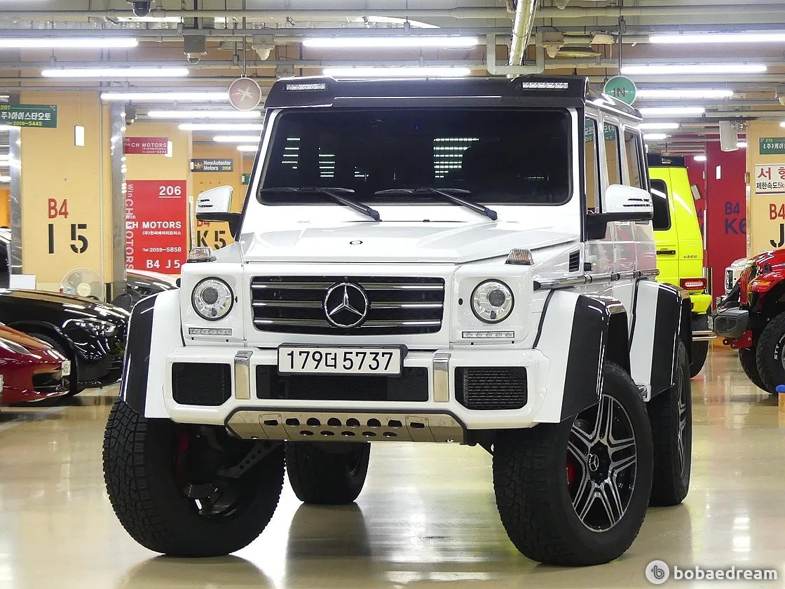 Mercedes-Benz G500