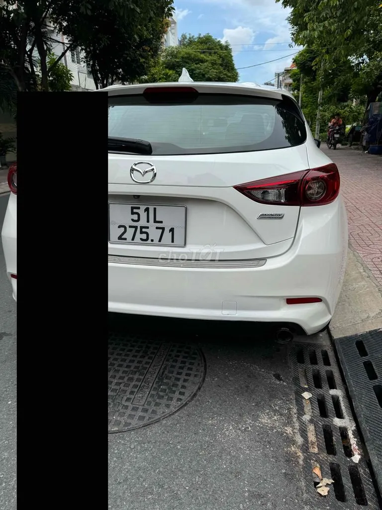 Mazda 3 2017 photo 2