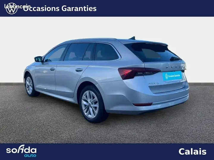 Skoda Octavia 2023 photo 3