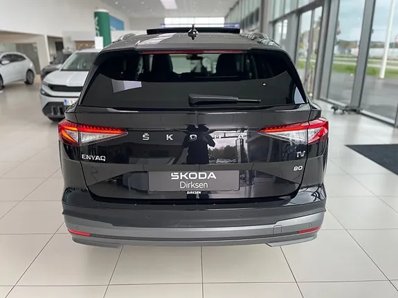 Skoda Enyaq 2023 photo 5