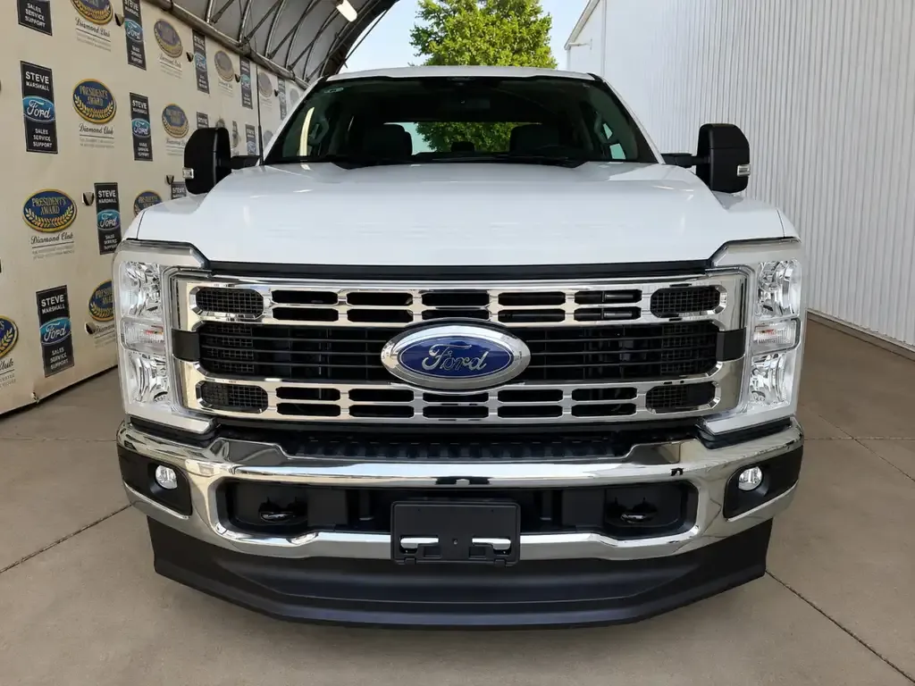 Ford F 350 2026 photo 3