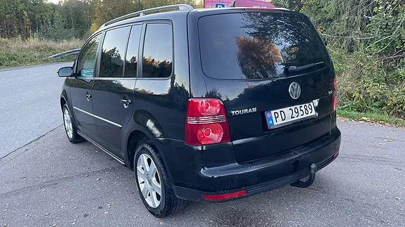 Volkswagen Touran 2009 photo 3