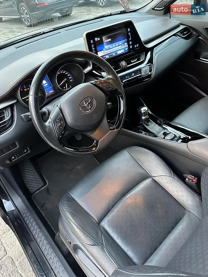 Toyota C-Hr 2018 photo 5