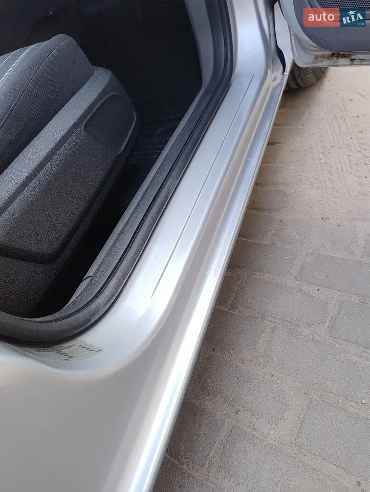 Ford Focus 2010 photo 5