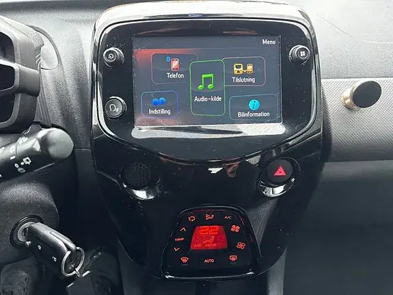 Peugeot 108 2021 photo 2