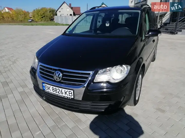 Volkswagen Touran