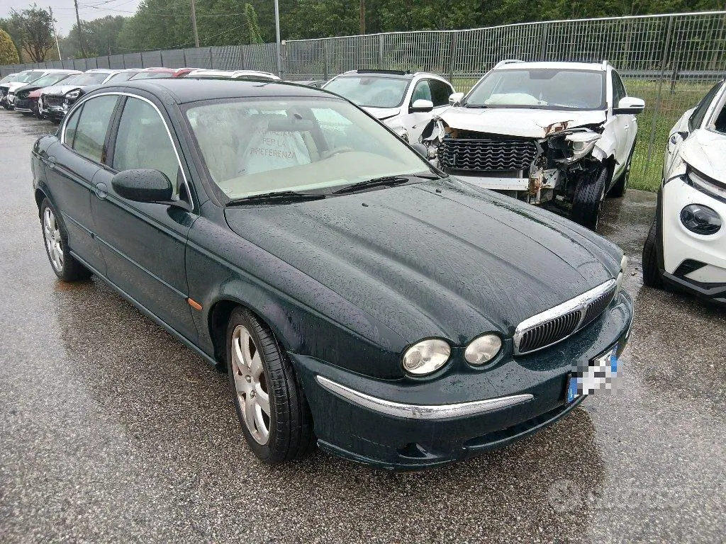 Jaguar X-Type