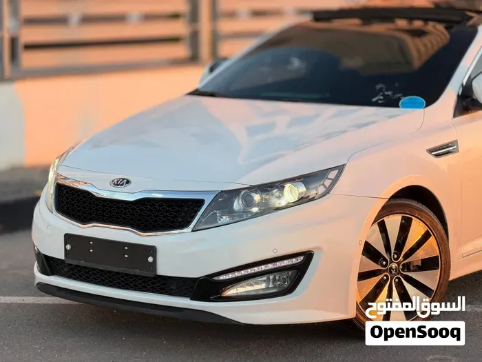 Kia K5 2012 photo 2
