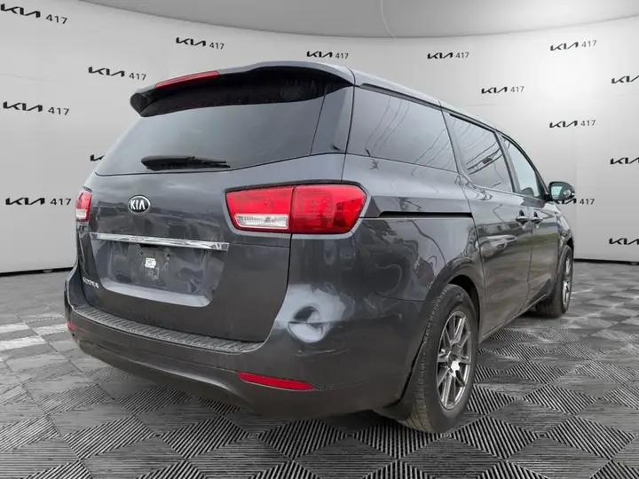 Kia Sedona 2018 photo 5