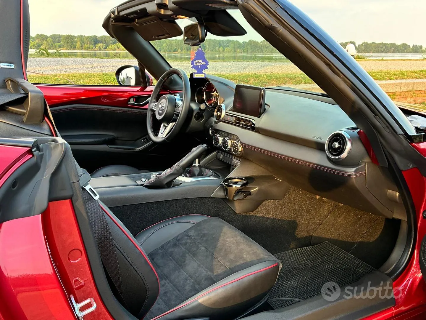 Mazda Mx-5 2019 photo 2