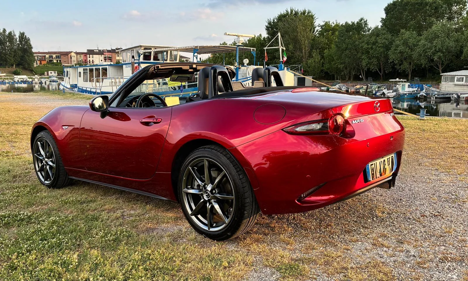 Mazda Mx-5 2019 photo 3